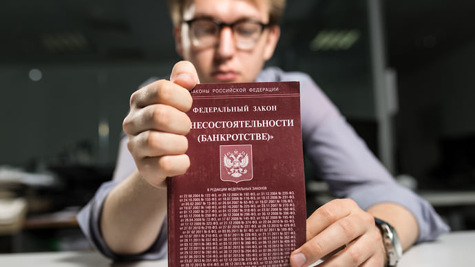 Сын за отца не сообщает