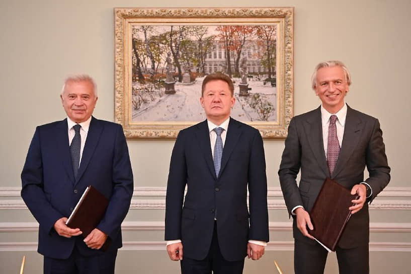 Справа налево: президент «ЛУКОЙЛ» Вагит Алекперов, председатель правления «Газпрома» Алексей Миллер, председатель правления «Газпром нефти» Александр Дюков 