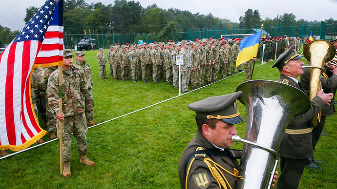США с Украиной затрезубели в НАТО