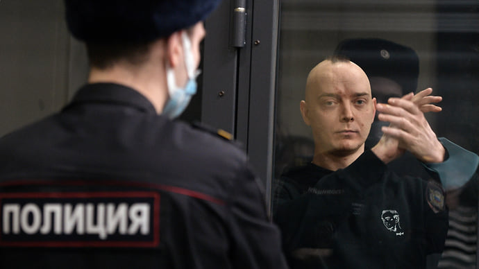 Ивану Сафронову не дали и трех часов