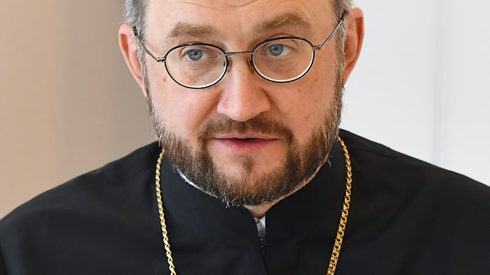 «Мы исходим из принципа, что помощь не нужно просить»