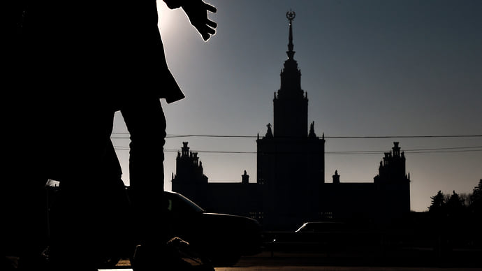 Политиков позвали в высшую школу