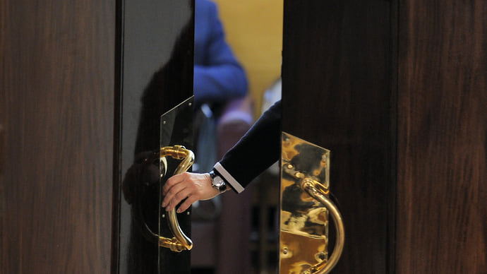 Парламентарии обошлись без публики