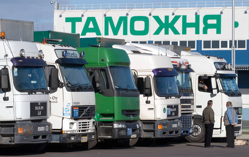 6 мая таможня дала добро на импорт и без разрешения правообладателя 