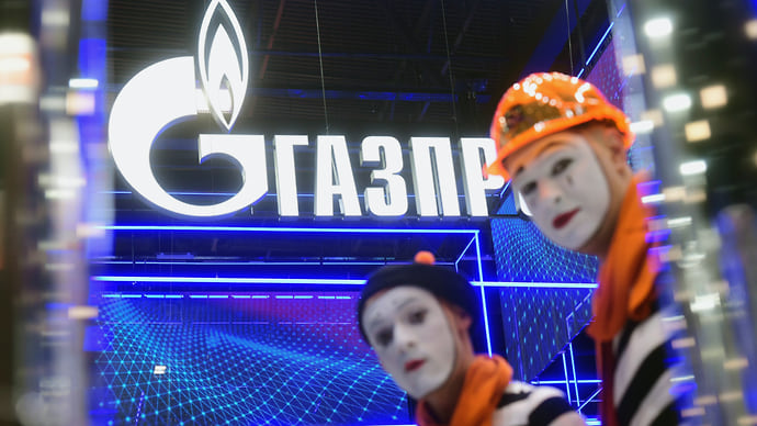 Нефть переложили подальше от санкций
