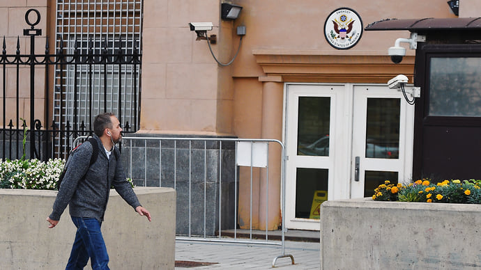 Дипломатов США ставят лицом к лицу с защитниками Донбасса