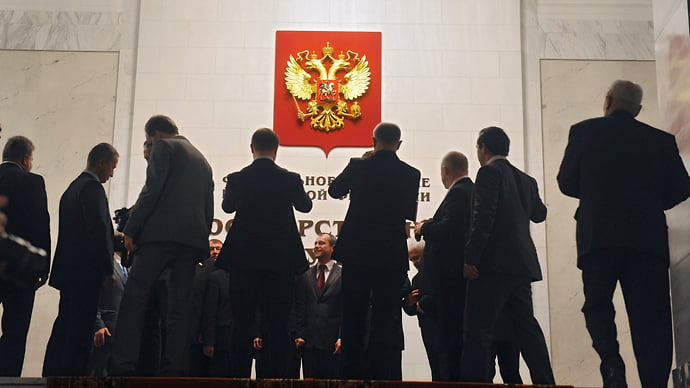 Иноагенты — направо, пионеры — налево