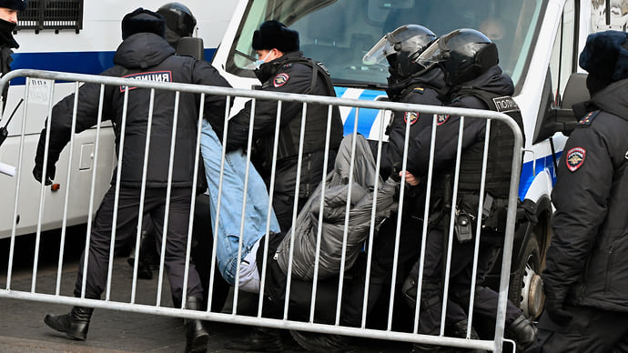 Пикет не передается контактно-бытовым путем