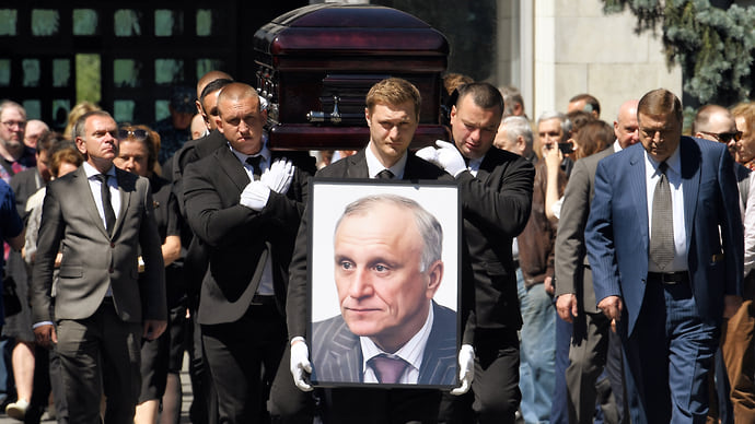 «Подарил многим счастливые девяностые»