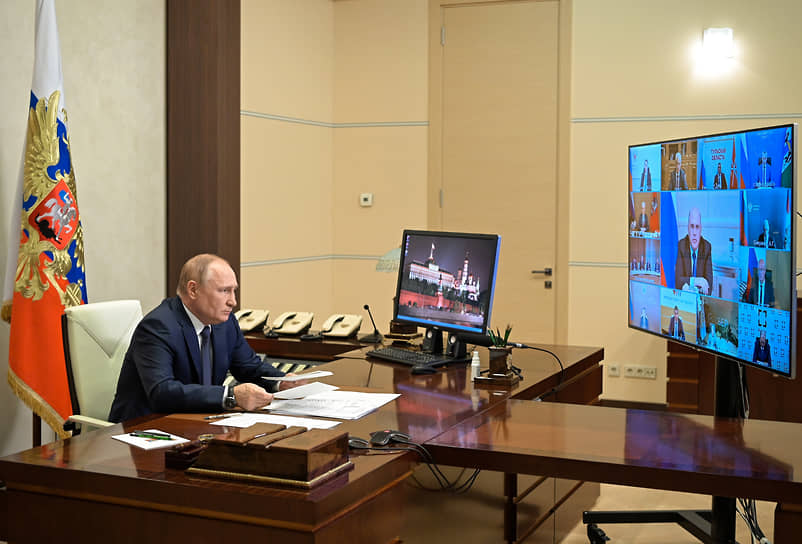 Президент России Владимир Путин во время заседания Совета по стратегическому развитию и нацпроектам 