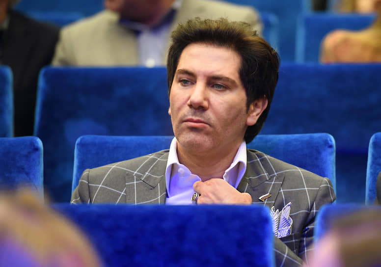 Певец Авраам Руссо 