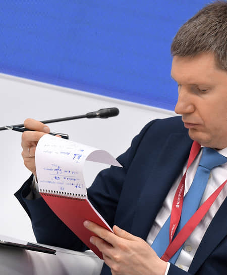 Минэкономики вписало в программу льготного кредитования МСП сферы, которые, по словам главы ведомства Максима Решетникова, активно адаптируются к санкционной реальности