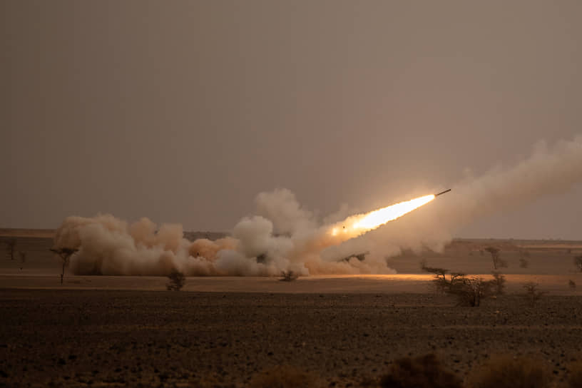 Запуск ракеты HIMARS 