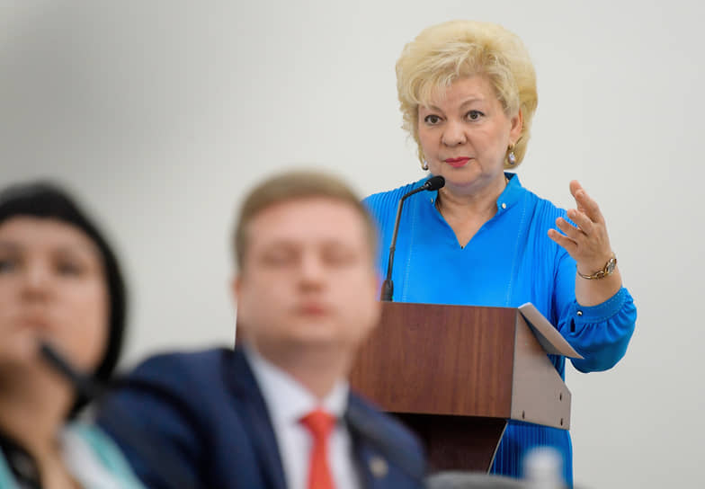 Председатель Курского городского собрания Алла Чертова  