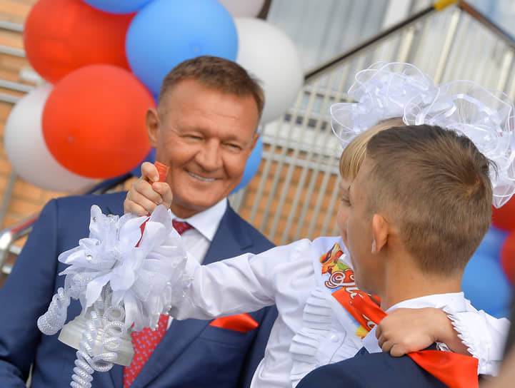 Губернатор Курской области Роман Старовойт 