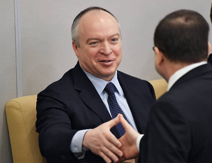 Член комитета Госдумы по контролю Андрей Скоч