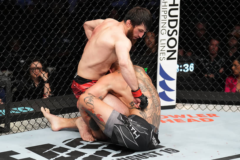 Экс-чемпион UFC Ян Блахович, следующий соперник Магомеда Анкалаева (слева), одержавшего в октагоне девять побед подряд, гораздо опаснее всех предыдущих