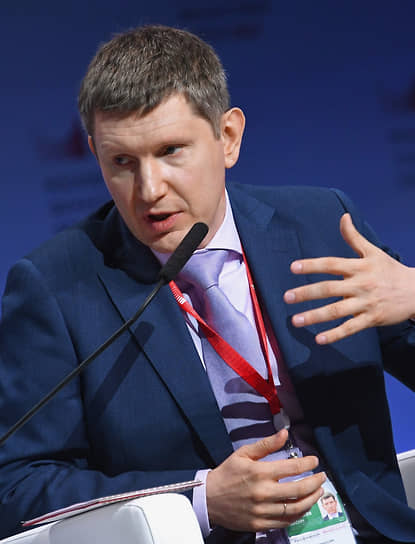 Минэкономики под руководством Максима Решетникова намерено бороться за рост выпуска каждой парой рабочих рук 