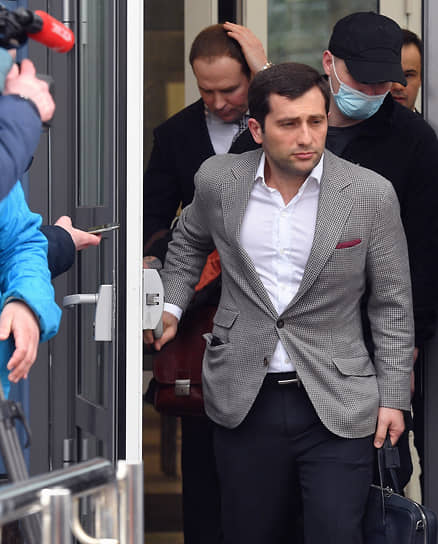 Ужин в ресторане закончился для Геннадия Удуняна уголовным делом 