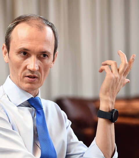 Глава аппарата правительства, вице-премьер Дмитрий Григоренко упаковал в систему управления нацпроектами роботов и механизмы ускорения работы Белого дома с документами 