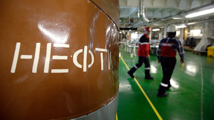 От нефтяного рынка ждут нового роста цен