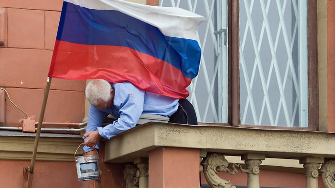 Жить стало лучше и больше