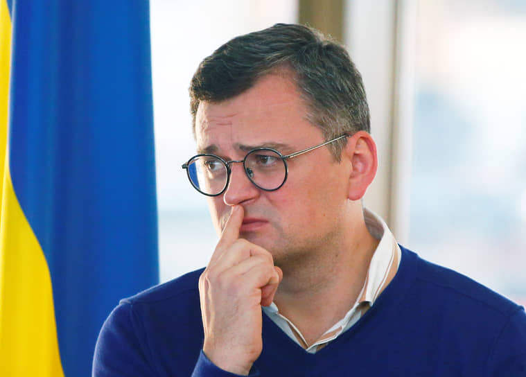 Глава МИД Украины Дмитрий Кулеба (на фото) предложил созвать мирную конференцию без участия России