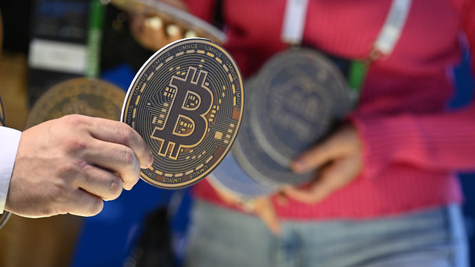 Криптоинвесторы тряхнули портфелями