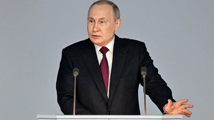 Вечер не обещал быть атомным