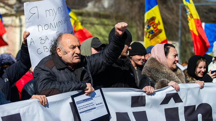 Март, март левой!