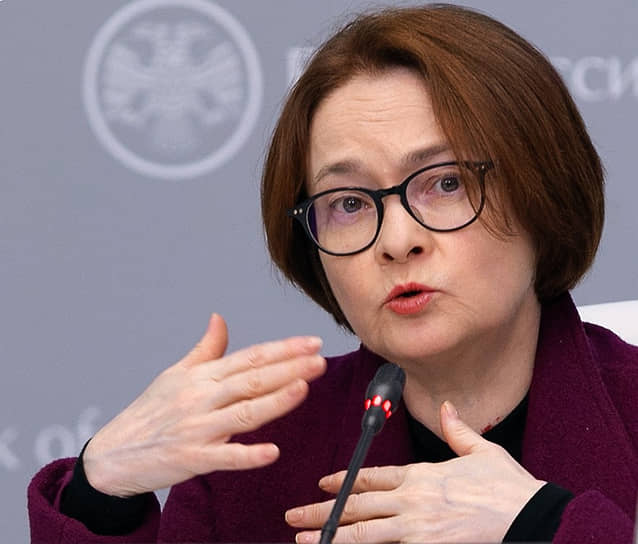 От повышения ключевой ставки коллег Эльвиры Набиуллиной по совету директоров ЦБ удержала, видимо, только возможность с этим подождать