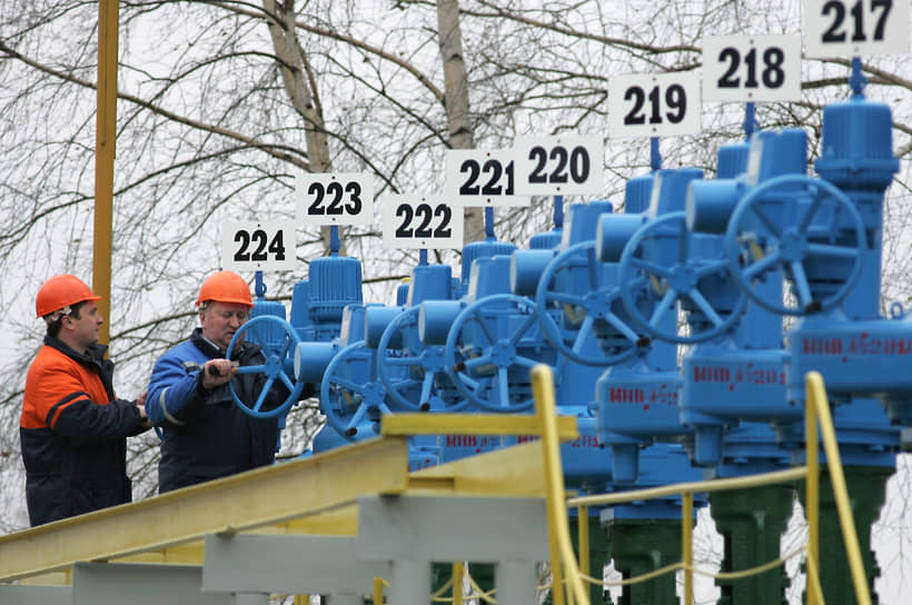 Несмотря на готовность Украины взвинчивать цены на транзит российской нефти, поставки по «Дружбе» пока оптимальны для Венгрии, Словакии и Чехии с точки зрения цены