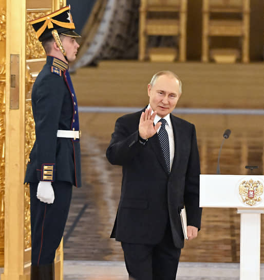 Владимир Путин попрощался с послами без шампанского