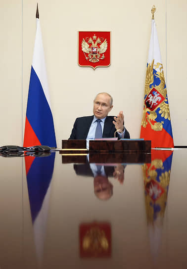 Владимир Путин рассуждает о пионерии