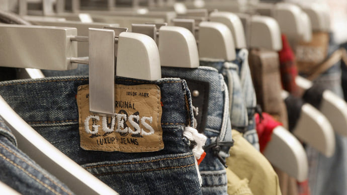 Guess приняла немодное решение