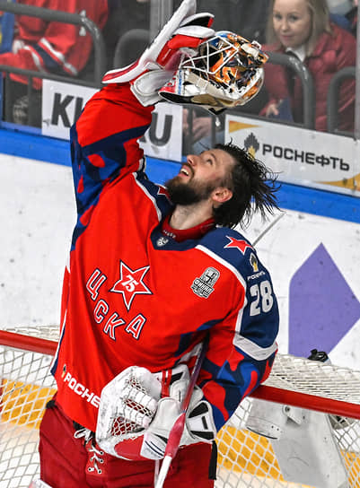 Голкипер Иван Федотов предпочел переезду в США еще два года выступлений за ЦСКА 