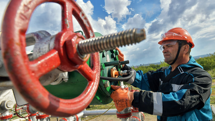 Предложение нефти снижается вслед за спросом