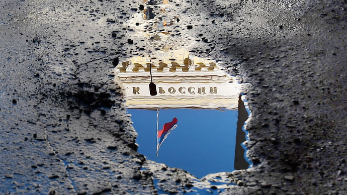Зарубежных инвесторов послали на счета «И»