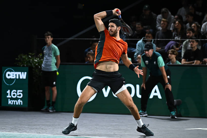 Карен Хачанов на турнире Rolex Paris Masters