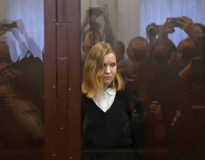 Дарья Трепова настаивает, что не знала о бомбе, заложенной в подарочный бюст для военкора