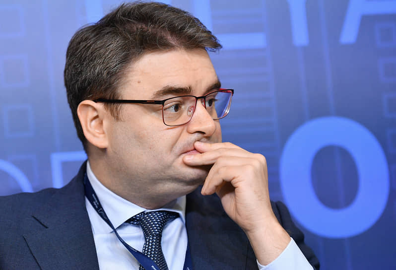 Первый замминистра промышленности и торговли России Василий Осьмаков