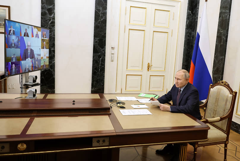 Президент России Владимир Путин во время заседания Совета по стратегическому развитию и нацпроектам 