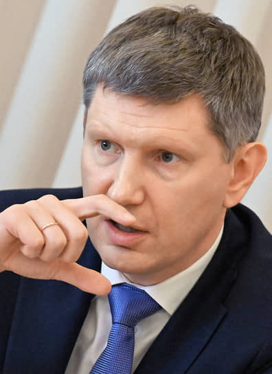 На совещании президента с правительством глава Минэкономики Максим Решетников уверенно ставил на то, что при любых уточнениях рост ВВП в итоге окажется выше нынешней оценки в 3,5%