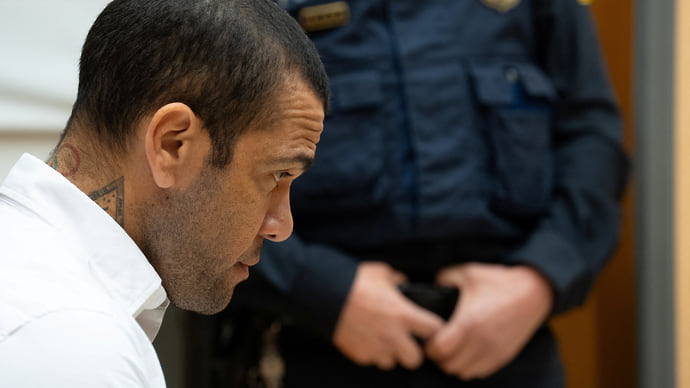 Дани Алвис дотанцевался до суда