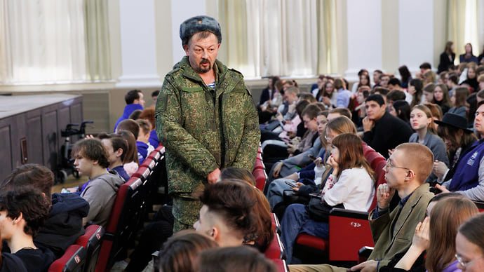 Ментальную войну отложили