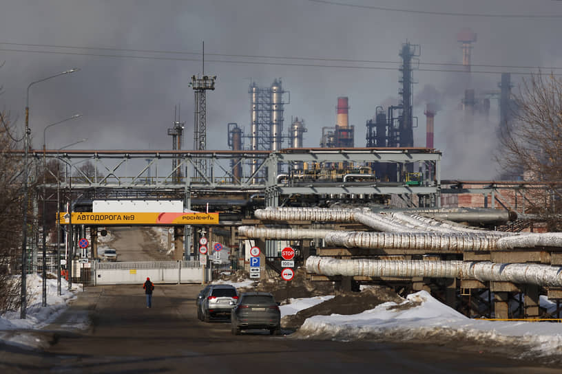 Атакованный БПЛА Рязанский НПЗ «Роснефти» 