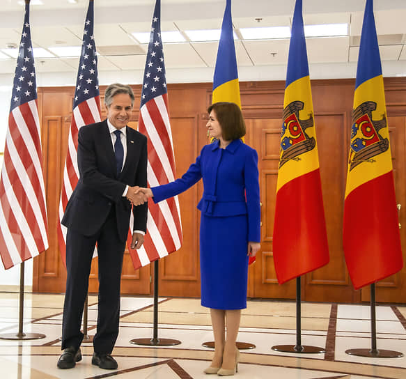 Визит госсекретаря США Энтони Блинкена в Кишинев в преддверии президентских выборов в Молдавии стал четким сигналом о поддержке Вашингтоном действующей власти и лично президента страны Майи Санду 