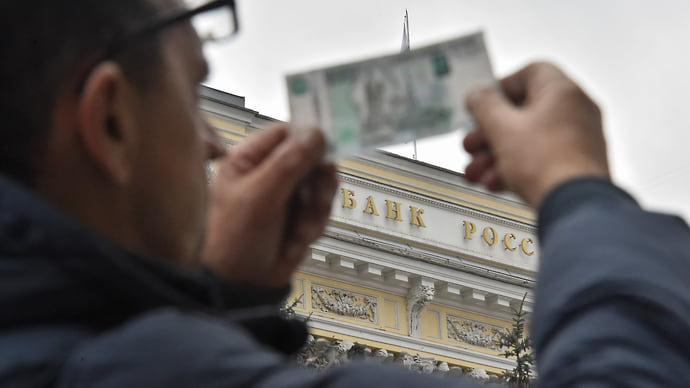 Кредиты вписали в модели