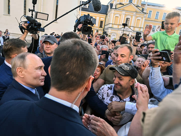 Владимира Путина просили беречь и беречься