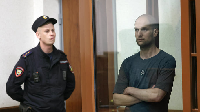 Американского журналиста приговорили к обмену